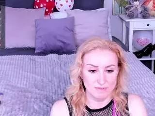 madissonkiss from CamSoda is Freechat