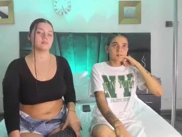 andreaandkarina from Chaturbate is Freechat