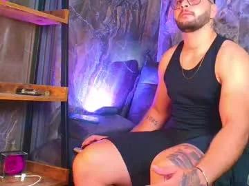 andrew_brownn from Chaturbate is Freechat