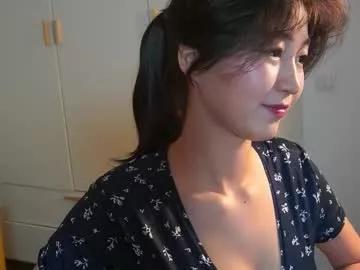 seulbi model from Chaturbate