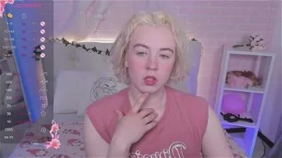 flufflove from Cherry is Freechat