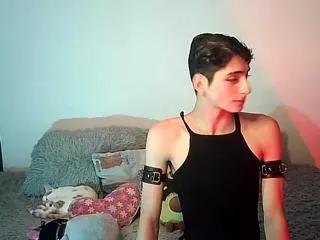 angelo_lefindom from Flirt4Free is Freechat