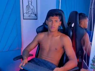 cameron_armstrong from Flirt4Free is Freechat