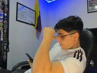 drake_thomsoon from Flirt4Free is Freechat