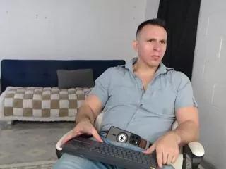 johnnie_red from Flirt4Free is Freechat