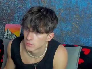 pierce_bailey from Flirt4Free is Freechat