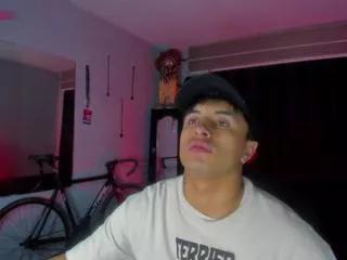 steven_riivera from Flirt4Free is Freechat