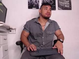 tony_downey from Flirt4Free is Freechat