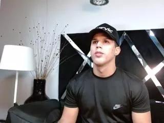 zaid_leo from Flirt4Free is Freechat