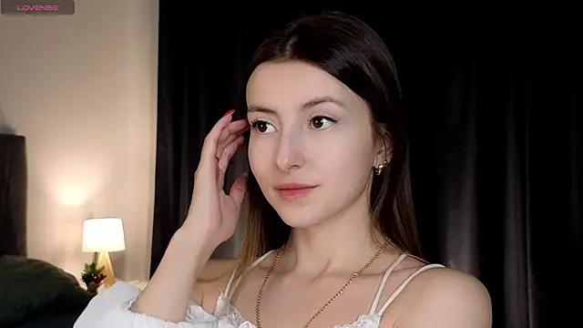 AlexandraWest from StripChat is Freechat