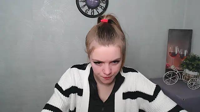 AliceFlirtt_ from StripChat is Freechat