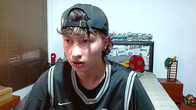 Aron_miller18 from StripChat is Freechat