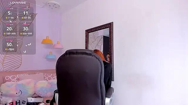 BelaPalmer from StripChat is Freechat