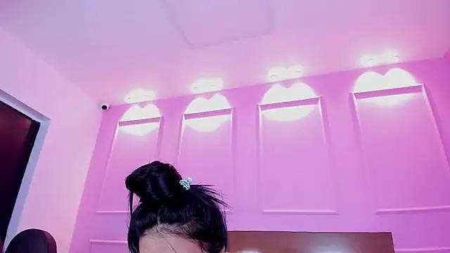 CAMILADUQUE2 from StripChat is Freechat