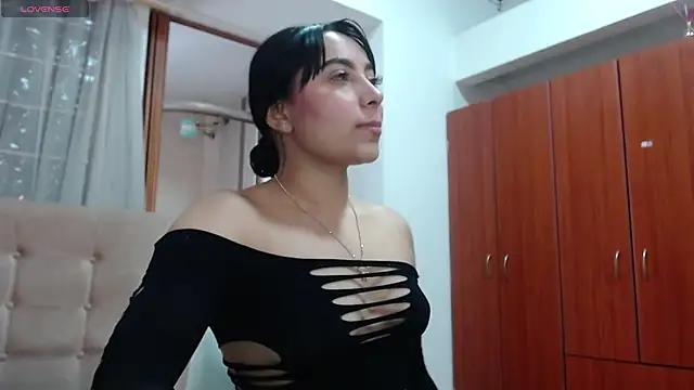 daniela_evans25 from StripChat is Freechat