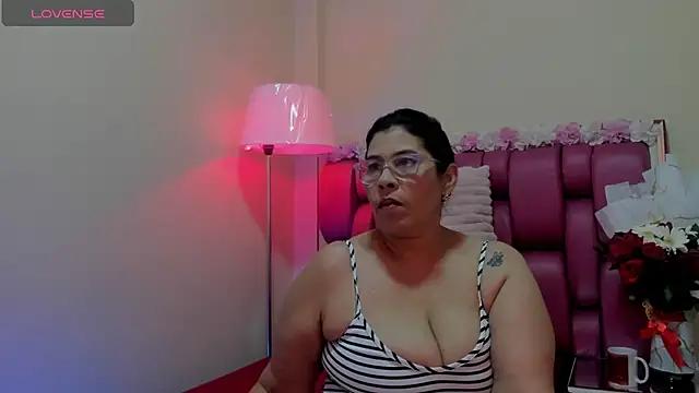 desire_matture from StripChat is Freechat