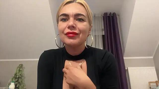 DESIREjenny from StripChat is Freechat