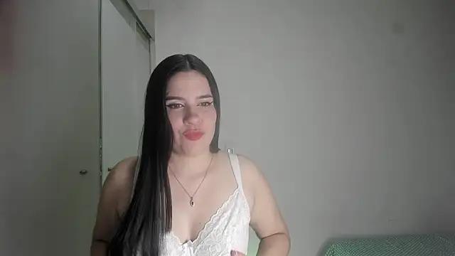 elah_jones from StripChat is Freechat