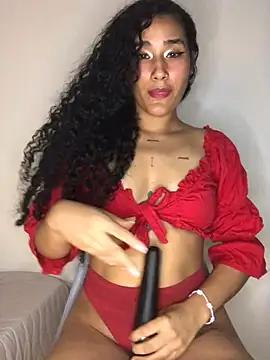 jaderossxx from StripChat is Freechat