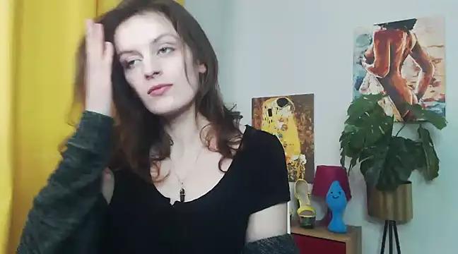 juicyNadine from StripChat is Freechat