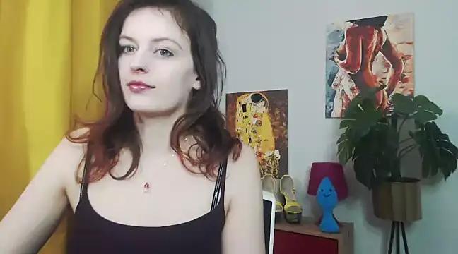 juicyNadine from StripChat is Freechat