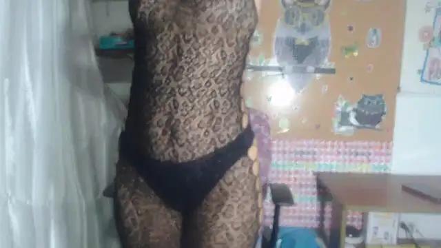 KamileLatinasexy from StripChat is Freechat