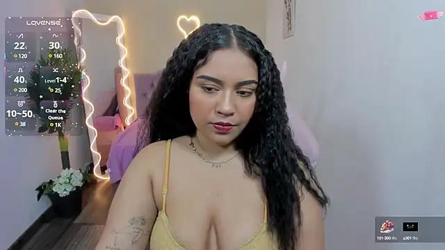 kendra_tay from StripChat is Freechat