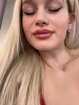 KristinaDane from StripChat is Freechat