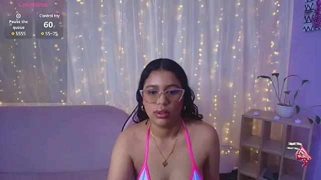 LauraJimenez1 from StripChat is Freechat