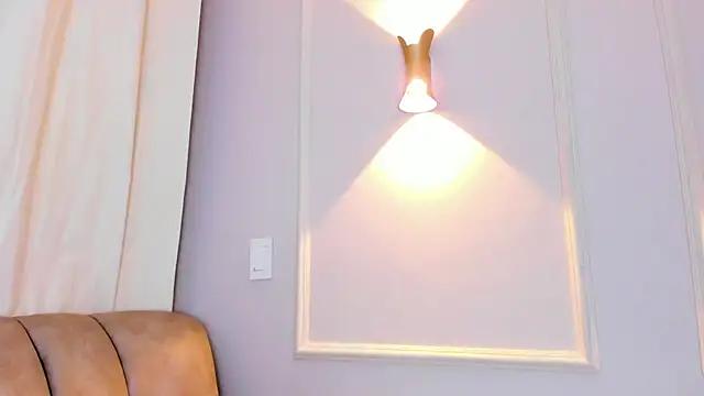 Lia_walton from StripChat is Freechat