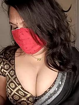 Love-priya from StripChat is Freechat