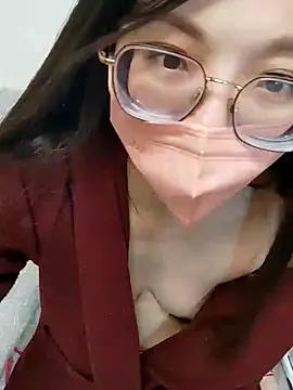 Lu_Nana from StripChat is Freechat