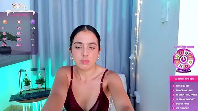 Lucyortiz_ from StripChat is Freechat