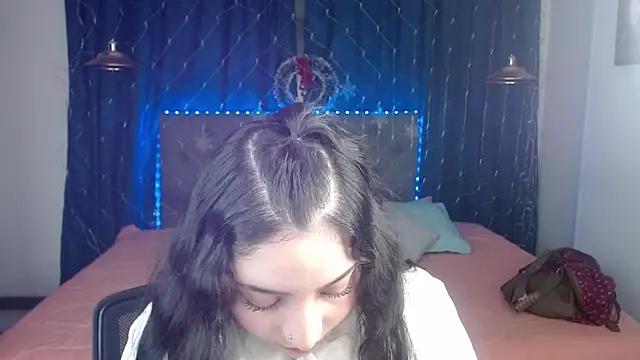 mariilyn_ozz from StripChat is Freechat