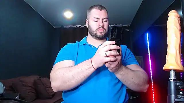 muscularjohnforuX from StripChat is Freechat