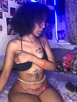 naughtybitches5 from StripChat is Freechat