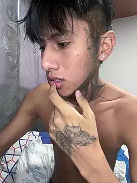 Noah_Lambert from StripChat is Freechat