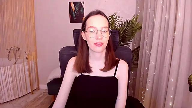 RiskyBeauty_1 from StripChat is Freechat