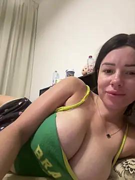 SexySophiaax from StripChat is Freechat