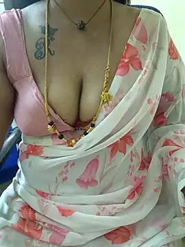 Tamilsriyazhini from StripChat is Freechat