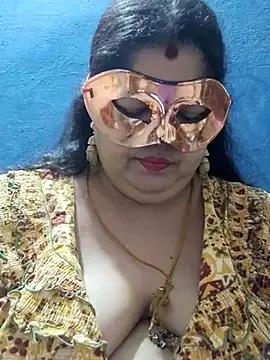 tamilthanushri from StripChat is Freechat