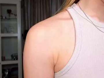 cute_fox_girl — I'am back! Goal: Show my cute belly and make wet  #18 #blonde #new #young #shy  [7 tokens remaining]