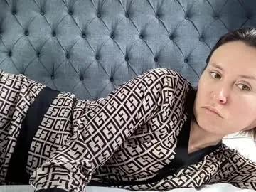 eatmypie69 — Goal 1 : Squirt (997 tokens remaining) Follow my  pieeater69 #milf #squirt #hairybush #hairy #anal