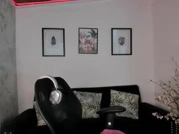 lilibeth_sinclair — GOAL: Sexy Dance [92 tokens remaining] Welcome to my room! #teen  #new #latina #submissive #innocent