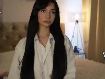 linda_warners — for me  [2000 tokens left] #bigboobs #c2c #natural #tattoo #pvt #brunette