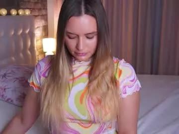 lollidoli__ on Chaturbate 