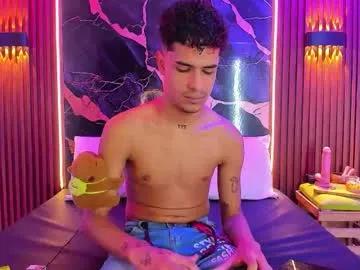 lucky_boys_x — Hey Eilan, Show Ass + Show Cock  [111 tokens remaining]
