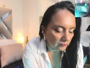 raquel_moore — #madure   #smoke      #mommy    #lactation       #mom