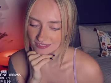 yvie_ on Chaturbate
