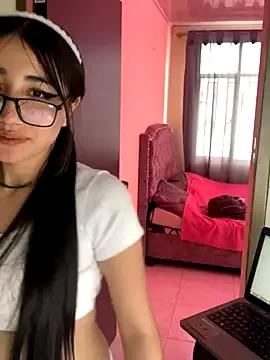 _Emmaa_Harper on StripChat 